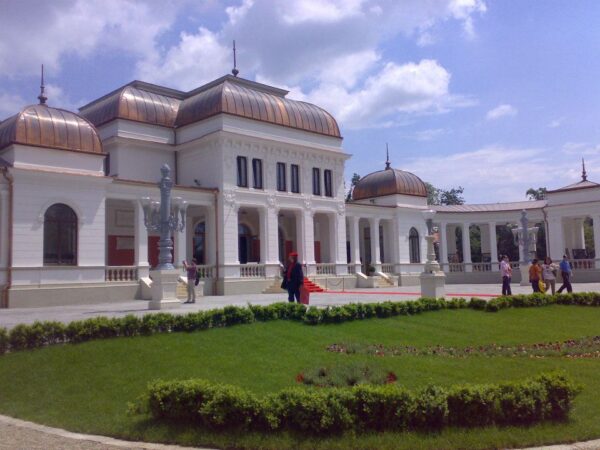 FOTO. Cum arăta clădirea Casinoului din Parcul Central înainte de restaurare – Clujul Cultural